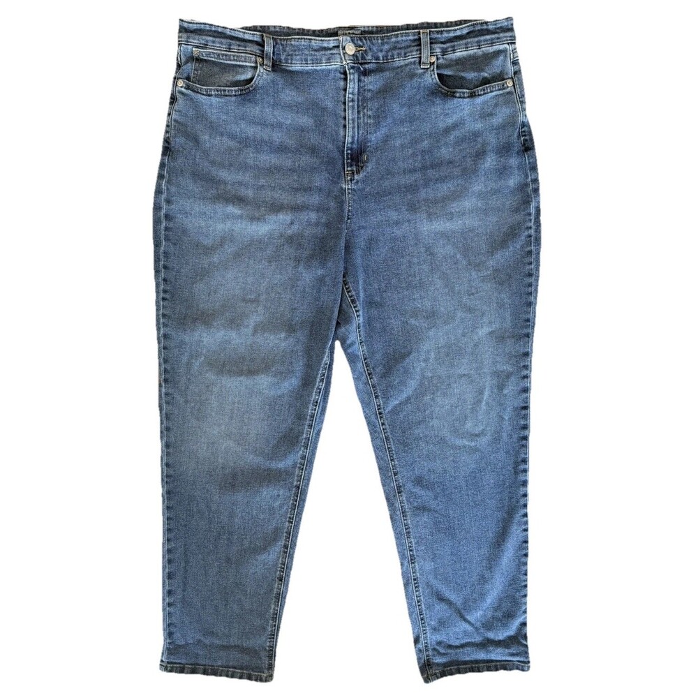 LL BEAN Womens Jeans 18W CLASSIC Fit Relaxed Casual Medium Wash